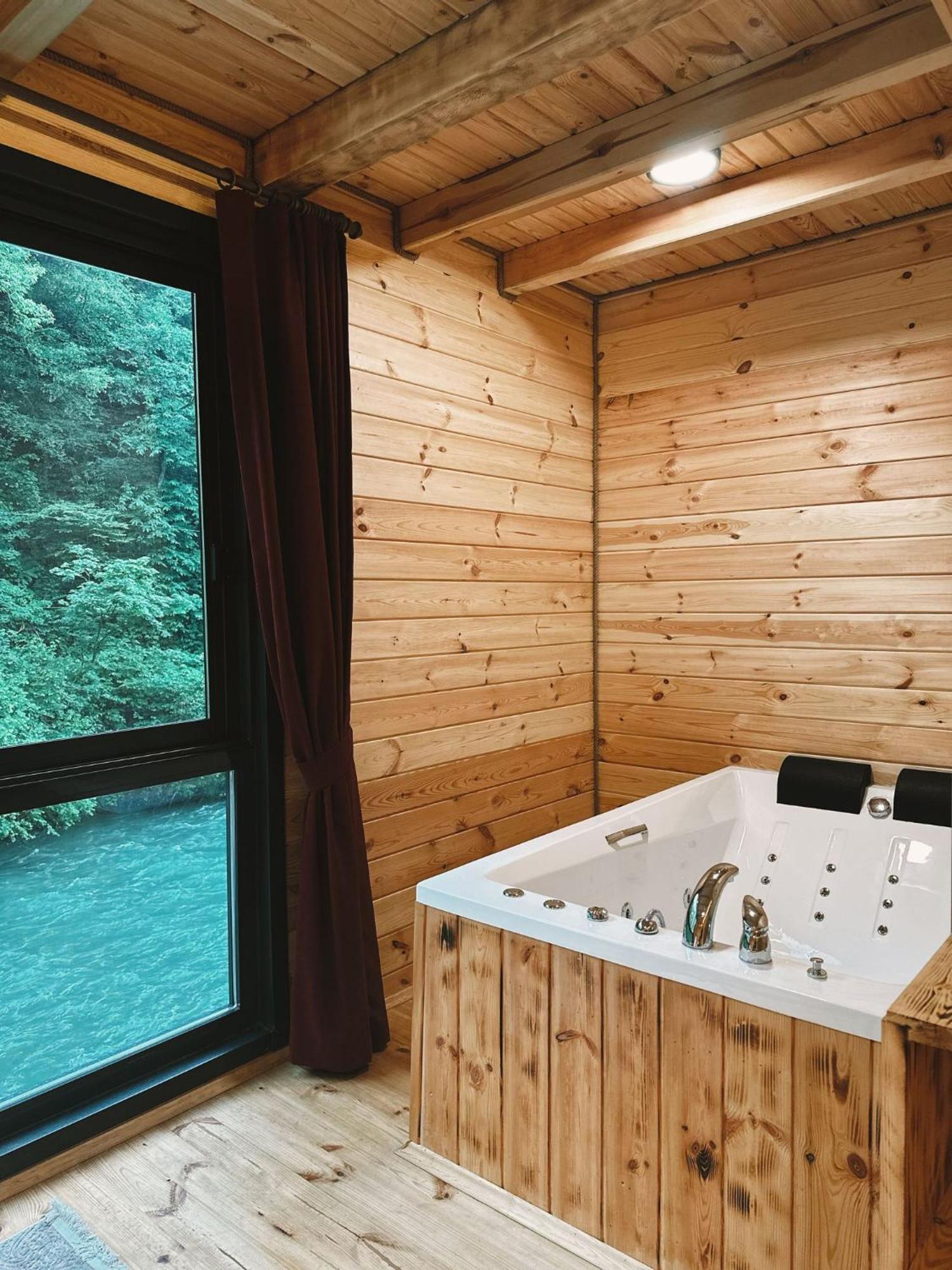 Kiana Bungalov Bed & Breakfast Ardesen Ngoại thất bức ảnh