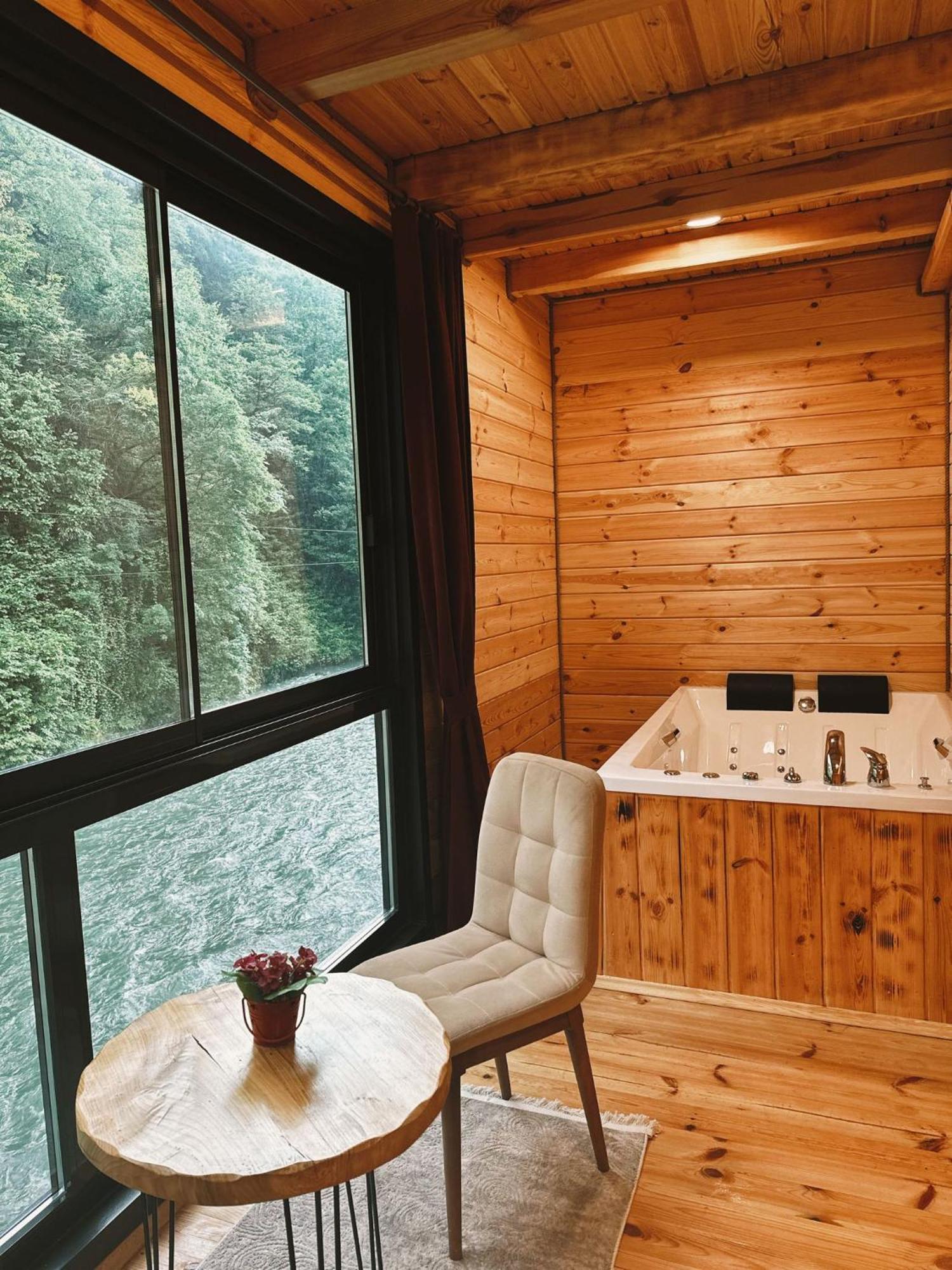 Kiana Bungalov Bed & Breakfast Ardesen Ngoại thất bức ảnh