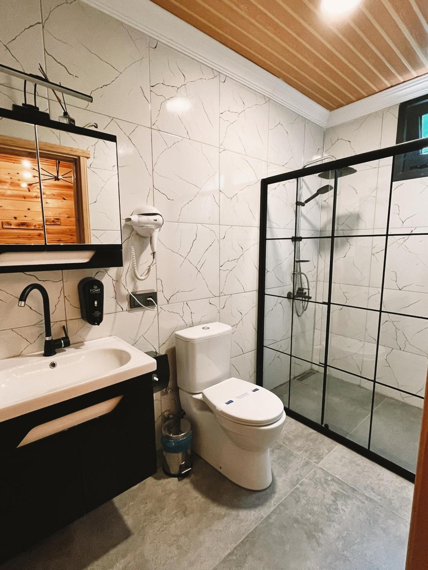 Kiana Bungalov Bed & Breakfast Ardesen Phòng bức ảnh