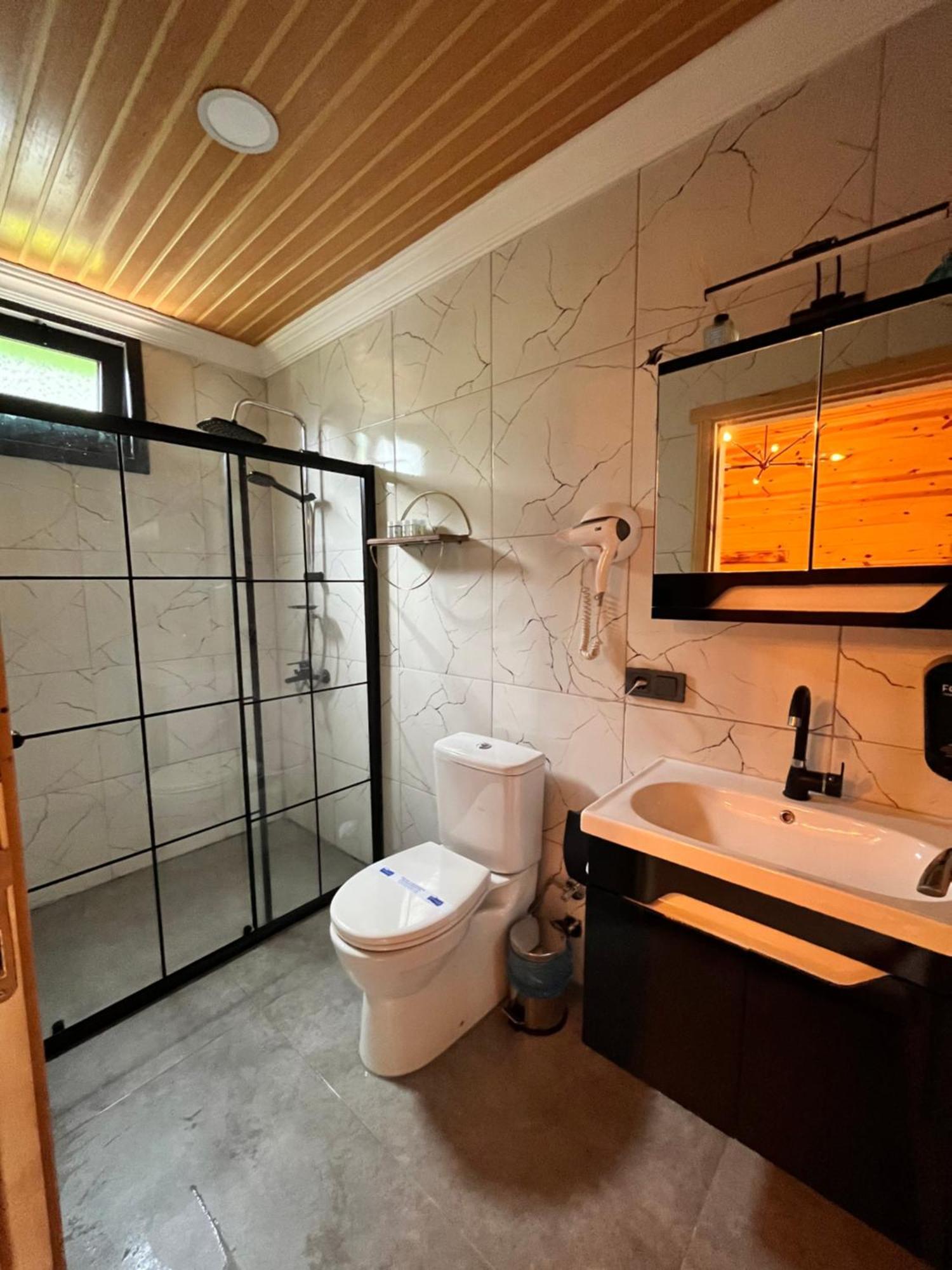 Kiana Bungalov Bed & Breakfast Ardesen Phòng bức ảnh