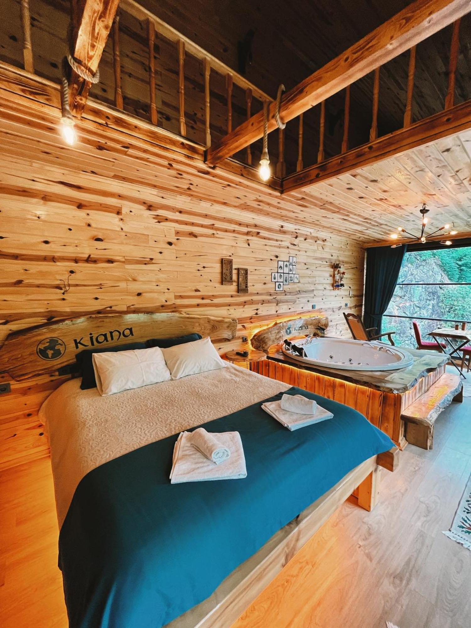 Kiana Bungalov Bed & Breakfast Ardesen Phòng bức ảnh